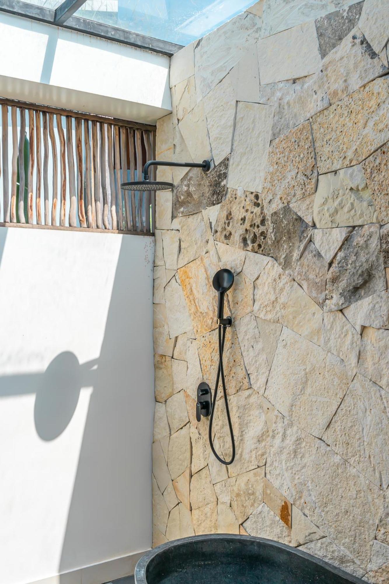 Selemadeg Villa Arunika - Stylish Tropical 2Br Villa Close To Nyanyi Beach! מראה חיצוני תמונה